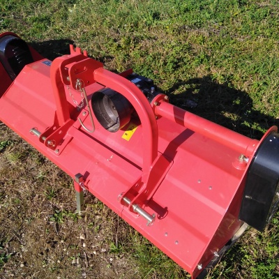 Tocator resturi vegetale EFKM 175
