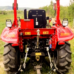 Tractor-DF-304-G2-8