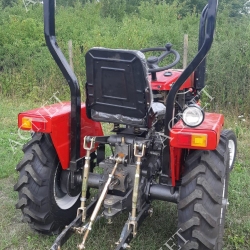 TRACTOR-Xingtai-180-8