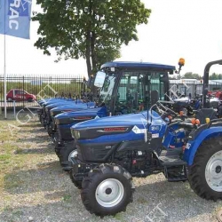 Tractor-Farmtrac-26-4WD-2